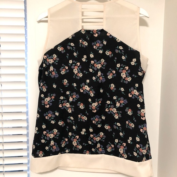 3 Stones Sleeveless Camisole Black floral- Med - Picture 2 of 11